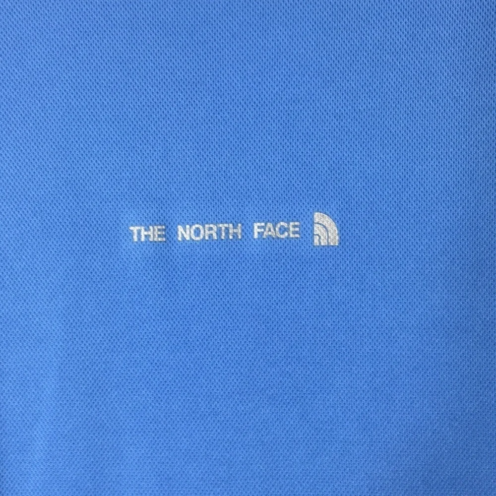 The North Face Women’s Blue Athletic Top Size M Like-NEW Condition - Picture 2 of 7